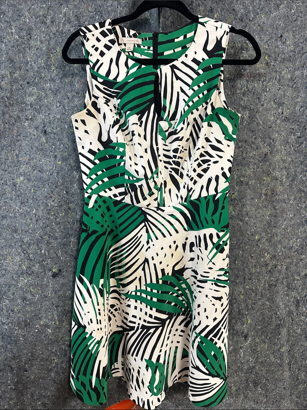 Sleeveless Green & White Leaf-Print Mini Dress